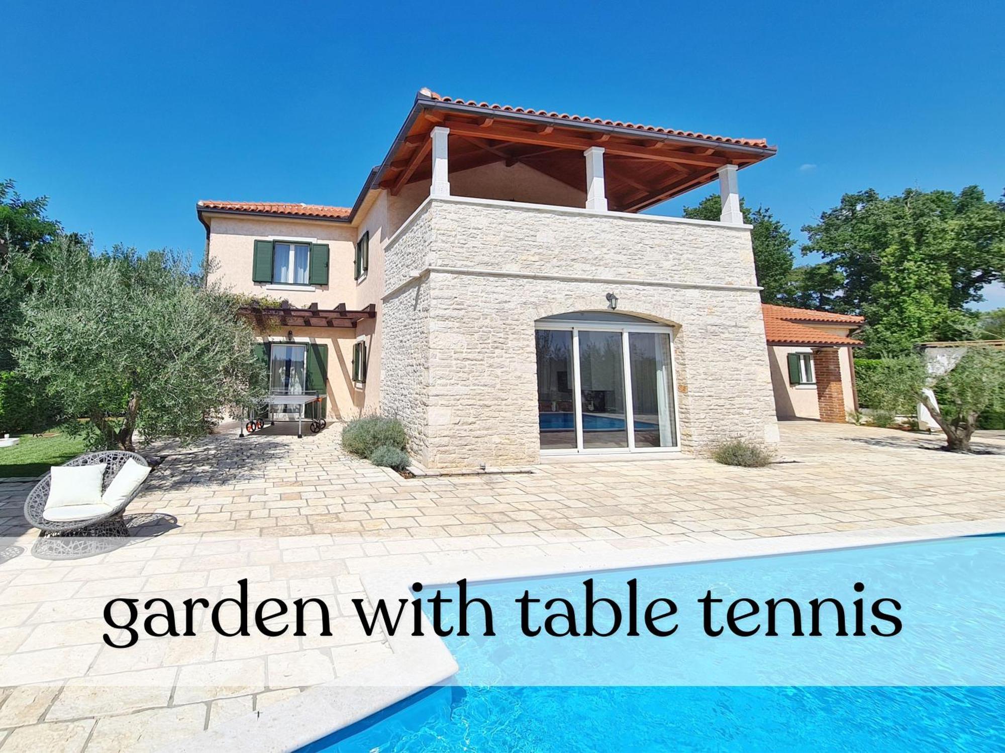 Spacious Villa With Pool, Indoor Jacuzzi And Sauna Near Porec Višnjan المظهر الخارجي الصورة